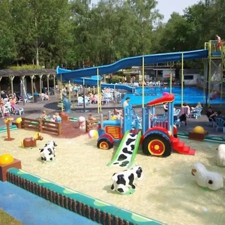 Sfeervol Hoenderloo, De Veluwe シャレー *